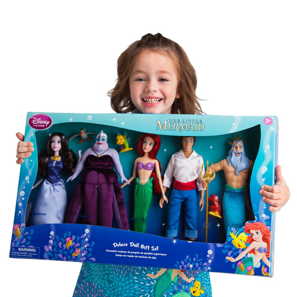 disney deluxe doll gift set