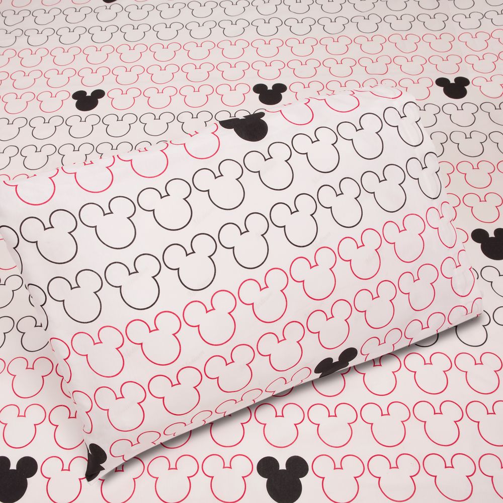 Iconic Mickey Mouse Sheet Set