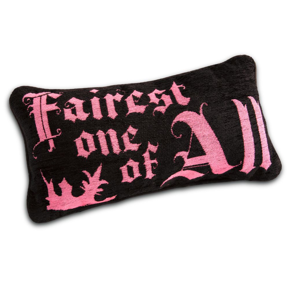 Snow White Pillow - ''Fairest One of All''