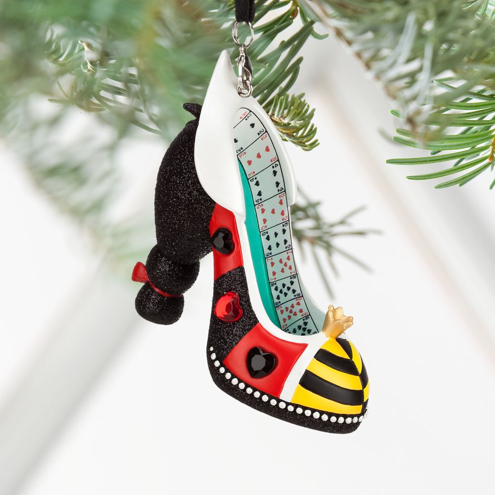 Queen of Hearts Shoe Ornament